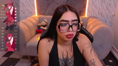 Snapshot of anni_acker_b chatting on 01-15-26, 01:26 Anni acker b online show from 01-15-26, 01:26