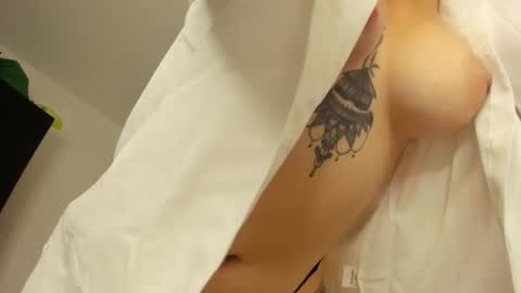 Annia Acosta online show from 12-14-25, 01:55