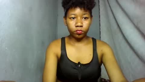 Snapshot of annick98 chatting on 02-06-26, 07:39 annick98 online show from 02-06-26, 07:39