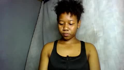 Snapshot of annick98 chatting on 02-08-26, 08:34 annick98 online show from 02-08-26, 08:34