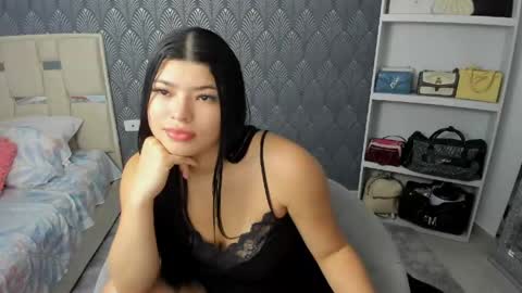 Snapshot of annie_andrade1 chatting on 05-15-26, 03:46 annie online show from 05-15-26, 03:46