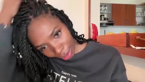 Snapshot of annie_bo chatting on 02-03-25, 08:24 Independent model online show from 02-03-25, 08:24