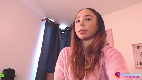 Snapshot of annie_es chatting on 01-14-25, 12:03 Annie online show from 01-14-25, 12:03