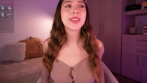 Snapshot of annie_evans24 chatting on 05-18-26, 09:42 Annie Evans online show from 05-18-26, 09:42