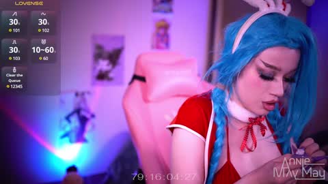 Snapshot of annie_may_may chatting on 12-22-24, 01:55 Annie May online show from 12-22-24, 01:55