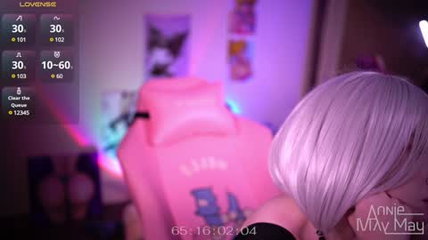 Snapshot of annie_may_may chatting on 01-05-25, 01:58 Annie May online show from 01-05-25, 01:58