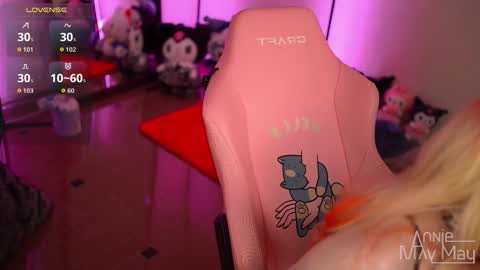 Snapshot of annie_may_may chatting on 10-06-25, 12:24 Annie May online show from 10-06-25, 12:24