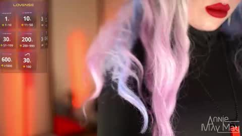 Snapshot of annie_may_may chatting on 10-17-25, 02:30 Annie May online show from 10-17-25, 02:30