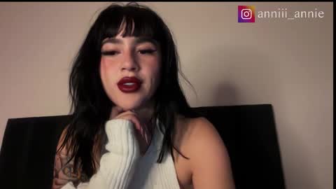 JEANNE no olvides seguirme dont forget follow me  uu online show from 12-17-25, 11:11