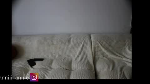 Snapshot of annie_snow_ chatting on 05-02-26, 09:42 JEANNE no olvides seguirme dont forget follow me uu online show from 05-02-26, 09:42