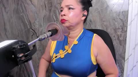 annie_wigg_ online show from 03-23-26, 03:21