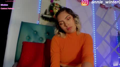 Snapshot of annie_winter1 chatting on 12-30-24, 09:19 Annie online show from 12-30-24, 09:19