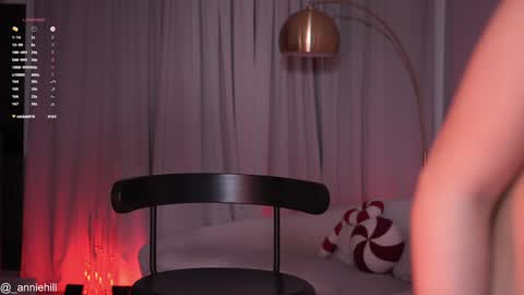 anniehillofficial_ online show from 01-06-25, 12:48