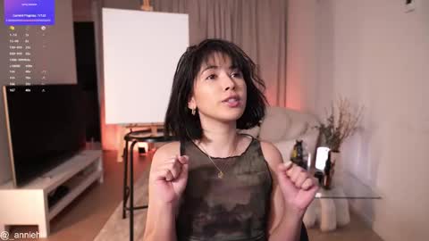 anniehillofficial_ online show from 02-12-25, 09:11