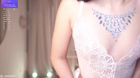 anniehillofficial_ online show from 02-25-25, 09:02