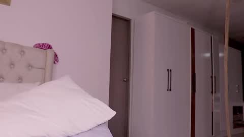 Snapshot of anniekk chatting on 12-05-24, 05:04 Dulce candyxxx online show from 12-05-24, 05:04