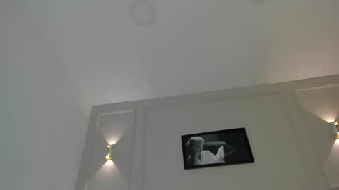 Snapshot of anniemartinezz chatting on 01-25-25, 11:13 Annie online show from 01-25-25, 11:13