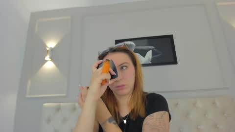 Snapshot of anniemartinezz chatting on 01-27-25, 11:54 Annie online show from 01-27-25, 11:54