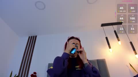 Snapshot of anniemartinezz chatting on 11-24-25, 11:43 Annie online show from 11-24-25, 11:43