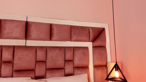 Annie online show from 03-09-26, 12:31