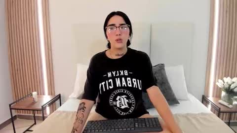 annieparkeer online show from 01-15-26, 11:15