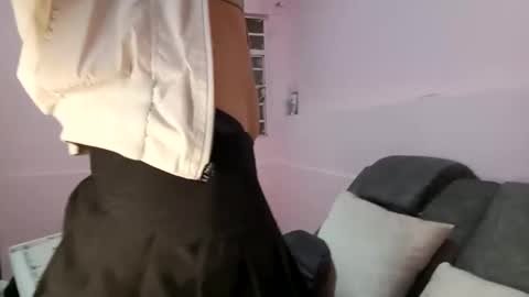 Snapshot of anniesparkle chatting on 10-12-25, 07:02 Annie Sparkle online show from 10-12-25, 07:02