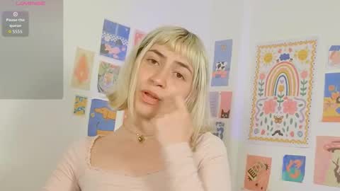 Snapshot of annietinky chatting on 10-07-25, 05:15 annietinky online show from 10-07-25, 05:15