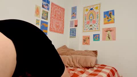 Snapshot of annietinky chatting on 11-02-25, 04:59 annietinky online show from 11-02-25, 04:59