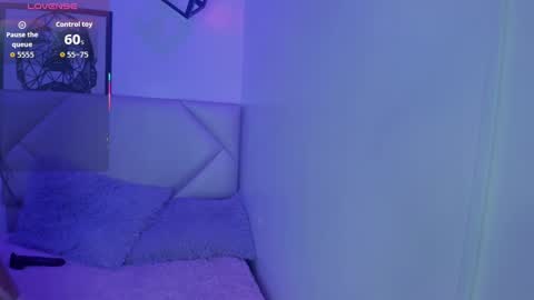 Annie Evans  online show from 09-15-25, 03:01