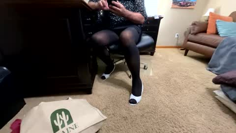 Anninpantyhose online show from 06-04-26, 09:43