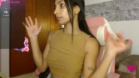 Snapshot of annitaserna chatting on 09-30-25, 03:17 AnnaS online show from 09-30-25, 03:17