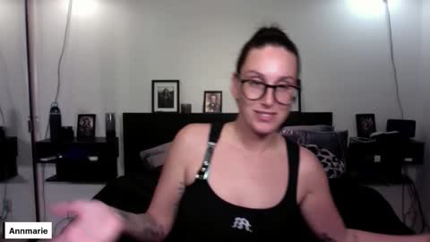 Snapshot of annmarieferrara chatting on 12-17-25, 03:45 Ann online show from 12-17-25, 03:45