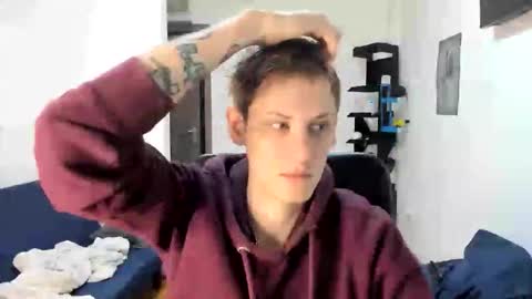    online show from 10-01-25, 05:41