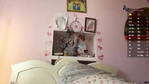 Snapshot of annrosy chatting on 06-08-26, 07:53 Hello my name is Kate online show from 06-08-26, 07:53