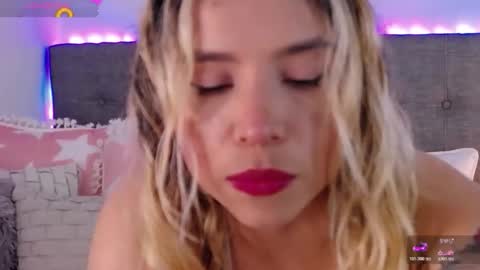 Snapshot of anntonellalee chatting on 02-02-26, 07:12 Antonella Lee online show from 02-02-26, 07:12