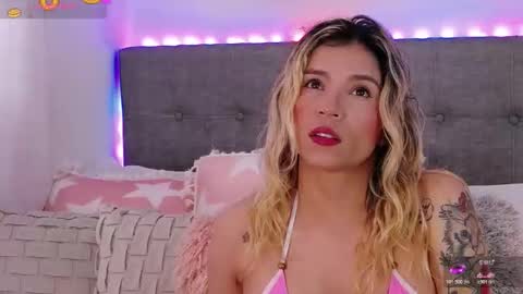 Snapshot of anntonellalee chatting on 02-12-26, 07:09 Antonella Lee online show from 02-12-26, 07:09