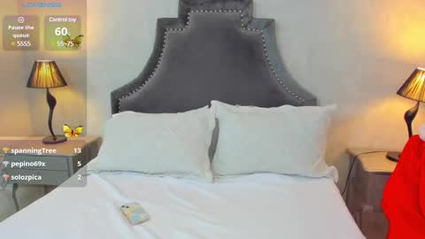 Snapshot of anntoniawood chatting on 12-12-24, 04:21 Anntonia Woods online show from 12-12-24, 04:21