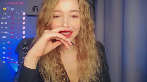 Ann online show from 10-26-25, 01:17