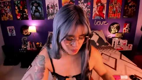 Snapshot of anny_cross chatting on 05-28-26, 01:03 Paty online show from 05-28-26, 01:03