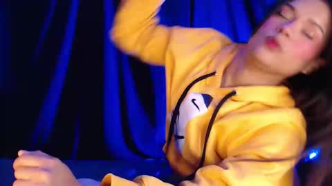 Snapshot of anny_jhoson chatting on 10-31-25, 01:17 ANNY online show from 10-31-25, 01:17