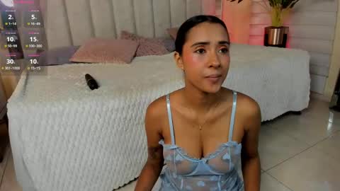 Snapshot of anny_kiut chatting on 05-20-26, 11:38 ANNY online show from 05-20-26, 11:38