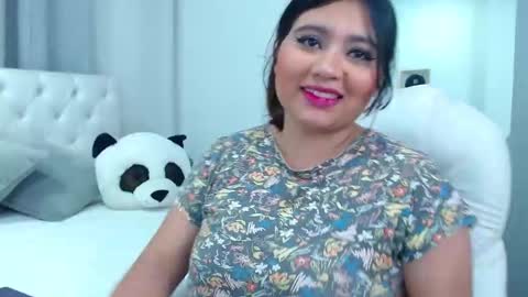 Snapshot of anny_louis chatting on 02-15-25, 02:04 ANNY LOUIS online show from 02-15-25, 02:04