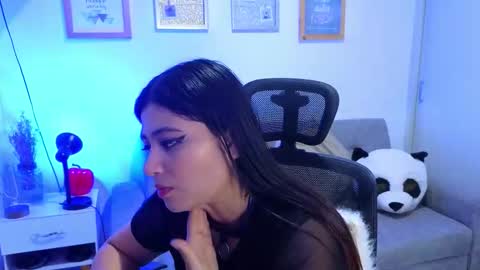 Snapshot of anny_louis chatting on 11-07-25, 07:25 ANNY LOUIS online show from 11-07-25, 07:25