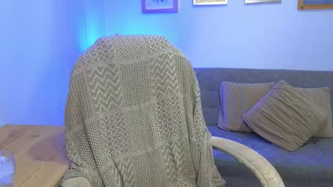 Snapshot of anny_louis chatting on 12-02-25, 07:09 ANNY LOUIS online show from 12-02-25, 07:09