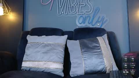 anny_loves online show from 03-28-26, 05:12