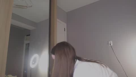 Snapshot of anny_meow chatting on 02-11-25, 12:49 Ann My current schedule is below online show from 02-11-25, 12:49