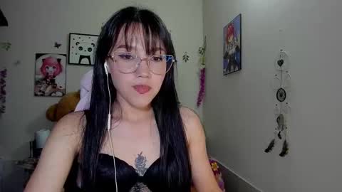 Snapshot of anny_scott chatting on 10-09-25, 01:25 anny scot online show from 10-09-25, 01:25