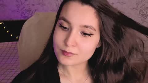 Snapshot of anny_shine chatting on 05-30-26, 01:25 Annie online show from 05-30-26, 01:25