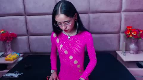 Snapshot of anny_swet chatting on 12-17-24, 12:54 Anny online show from 12-17-24, 12:54