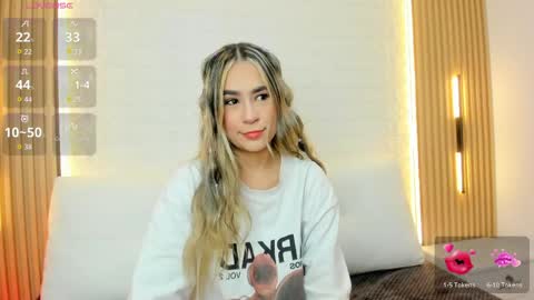 Anny  online show from 06-01-26, 01:02